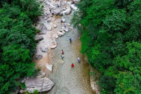 夏日出游记｜躲进山里，在贵州山间清凉的溪水中尽情玩乐